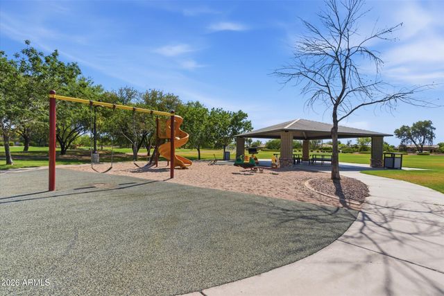 674 E Sipapu Drive, Gilbert, AZ 85297