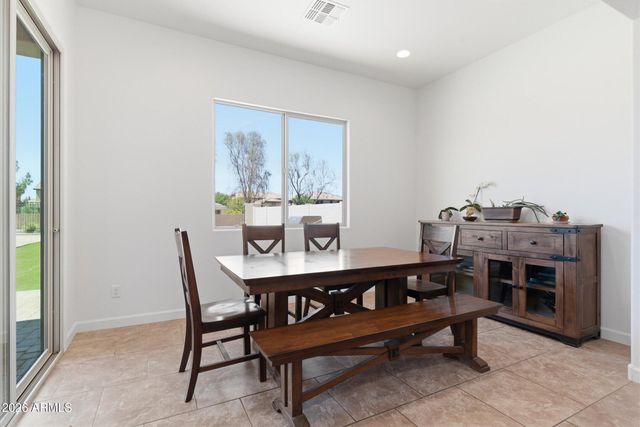 674 E Sipapu Drive, Gilbert, AZ 85297