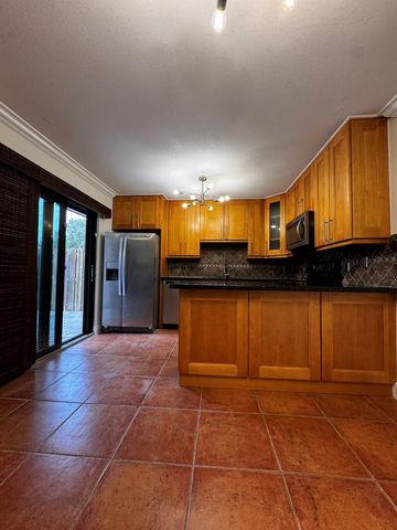 3205 Spanish Wells Dr C, Delray Beach, FL 33445