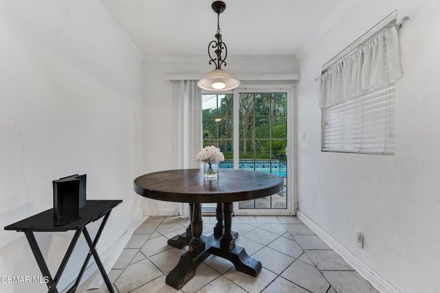 6108 Kentland Avenue, Woodland Hills, CA 91367