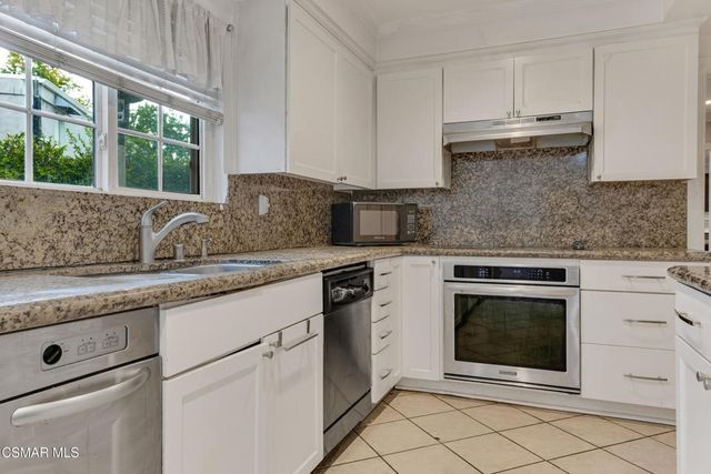 6108 Kentland Avenue, Woodland Hills, CA 91367