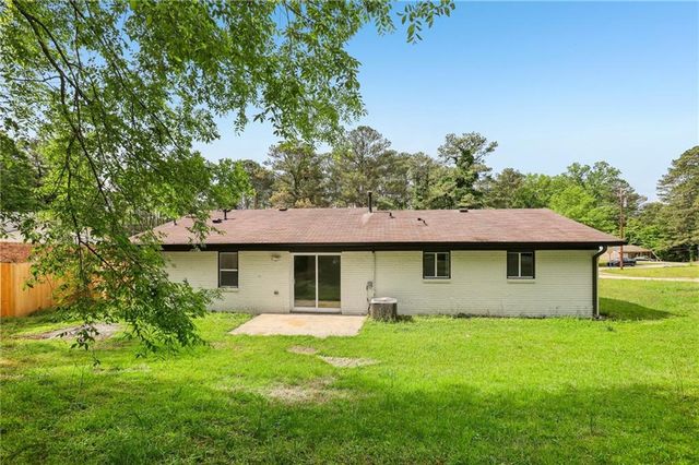 2744 Preston Drive, Decatur, GA 30034