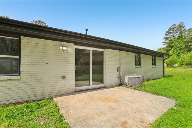 2744 Preston Drive, Decatur, GA 30034