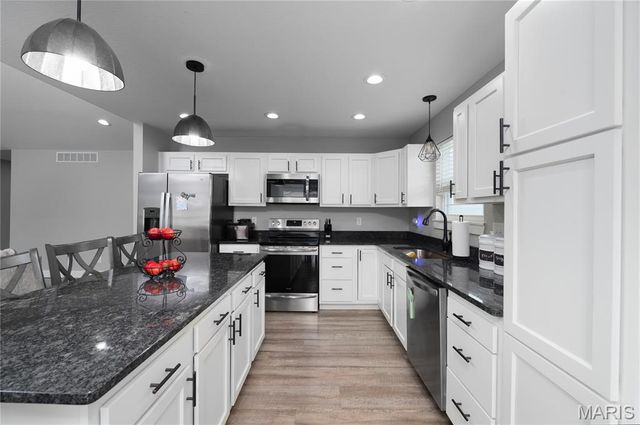 137 Mary Catherine Street, Waynesville, MO 65583