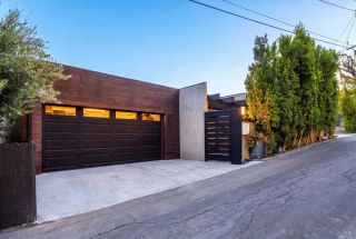 3866 Alta Mesa Drive, Studio City, CA 91604