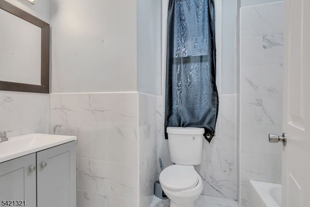 90 Park Ave, Paterson City, NJ 07501