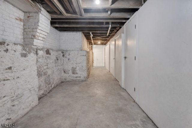 90 Park Ave, Paterson City, NJ 07501