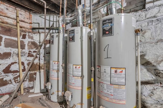 90 Park Ave, Paterson City, NJ 07501