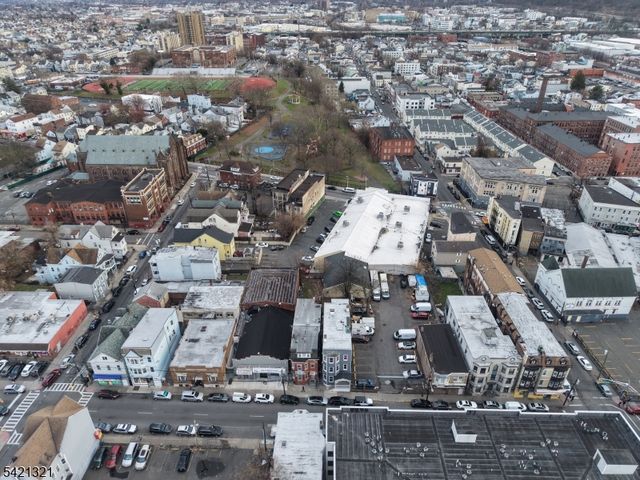 90 Park Ave, Paterson City, NJ 07501