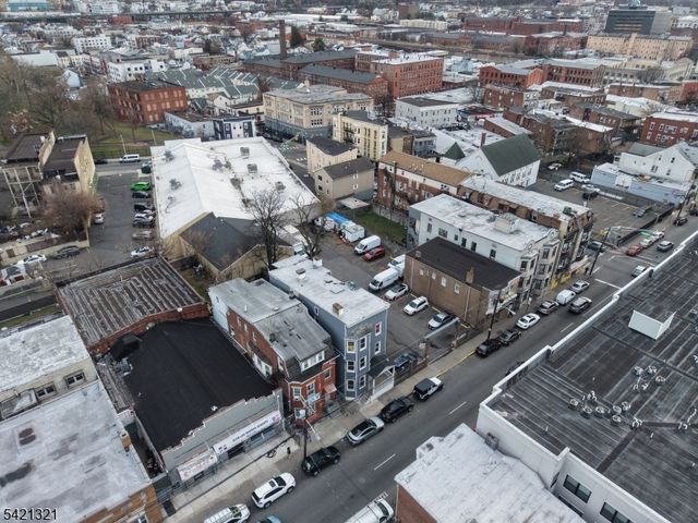 90 Park Ave, Paterson City, NJ 07501