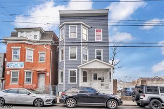 90 Park Ave, Paterson City, NJ 07501