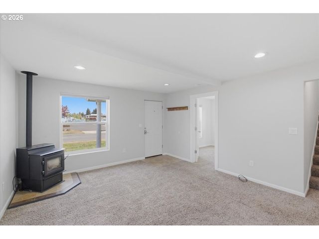 1126 6TH Ave Se, Albany, OR 97321