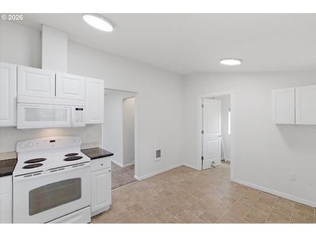 1126 6TH Ave Se, Albany, OR 97321