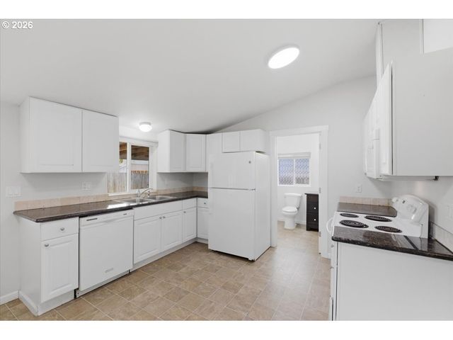 1126 6TH Ave Se, Albany, OR 97321