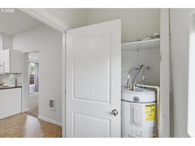 1126 6TH Ave Se, Albany, OR 97321