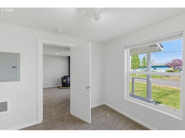 1126 6TH Ave Se, Albany, OR 97321