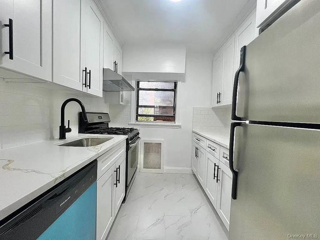 4421 Macnish Street 2, Elmhurst, NY 11373