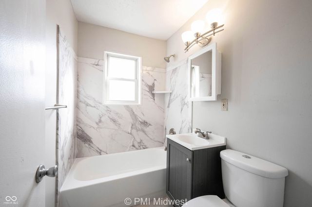 146 E 19th Street 12, Indianapolis, IN 46202