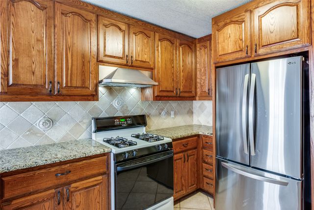 3216 Meadowbrook Drive, Fort Worth, TX 76103