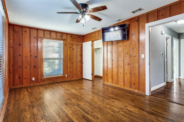 3216 Meadowbrook Drive, Fort Worth, TX 76103