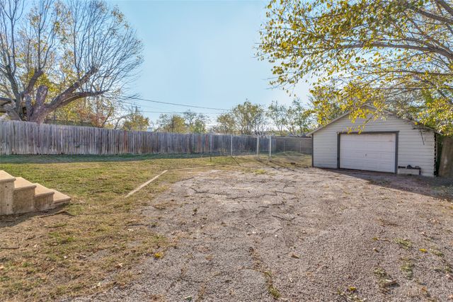 3216 Meadowbrook Drive, Fort Worth, TX 76103