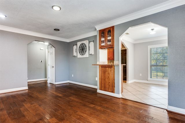 3216 Meadowbrook Drive, Fort Worth, TX 76103