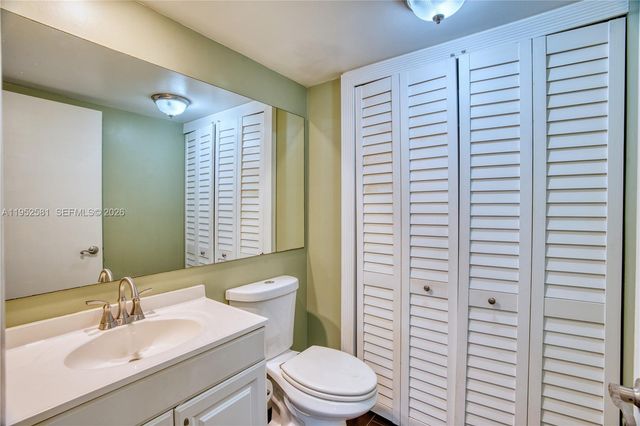 1419 14th Ct, Palm Beach Gardens, FL 33410