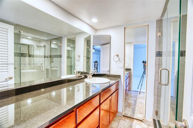 1419 14th Ct, Palm Beach Gardens, FL 33410