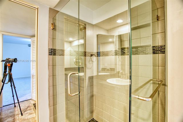 1419 14th Ct, Palm Beach Gardens, FL 33410