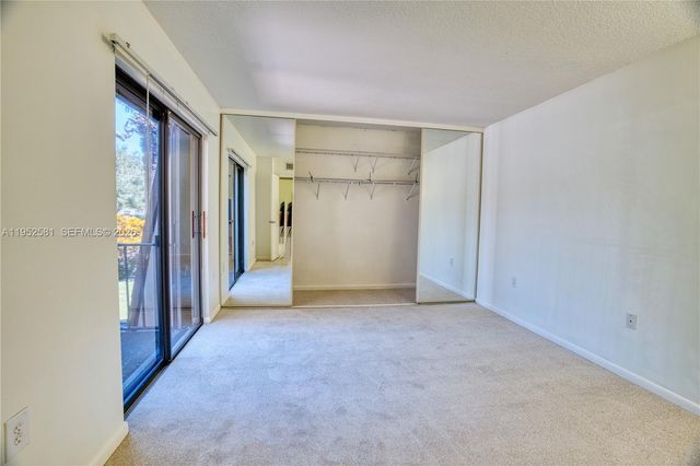 1419 14th Ct, Palm Beach Gardens, FL 33410