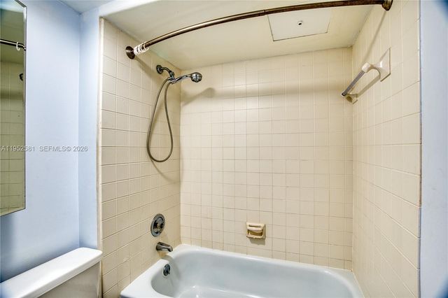 1419 14th Ct, Palm Beach Gardens, FL 33410