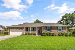 10309 Saint Alban Blvd, Huntsville, AL 35803
