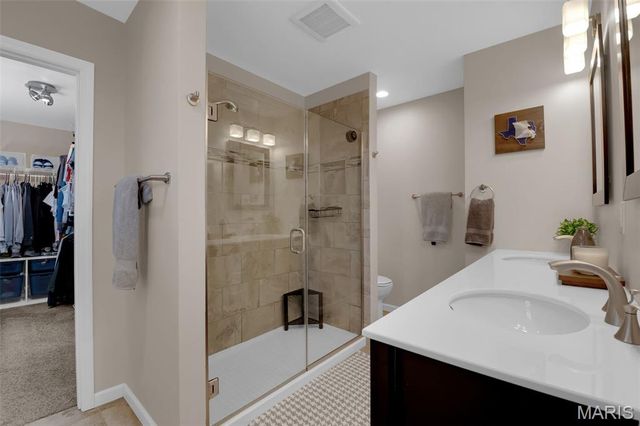 9 Treecrest Court, Fenton, MO 63026