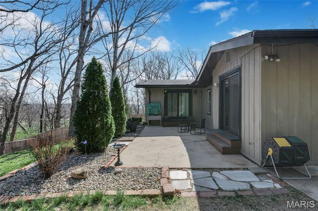 9 Treecrest Court, Fenton, MO 63026