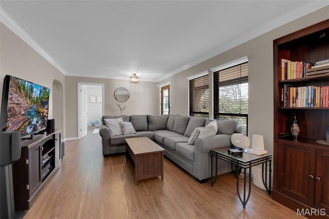 9 Treecrest Court, Fenton, MO 63026