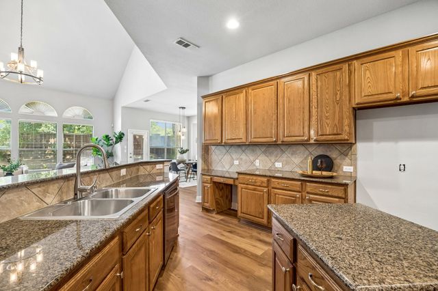 3704 Beckworth Drive, Flower Mound, TX 75022