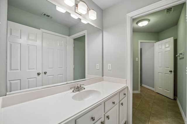 3704 Beckworth Drive, Flower Mound, TX 75022