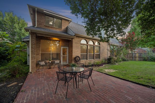 3704 Beckworth Drive, Flower Mound, TX 75022