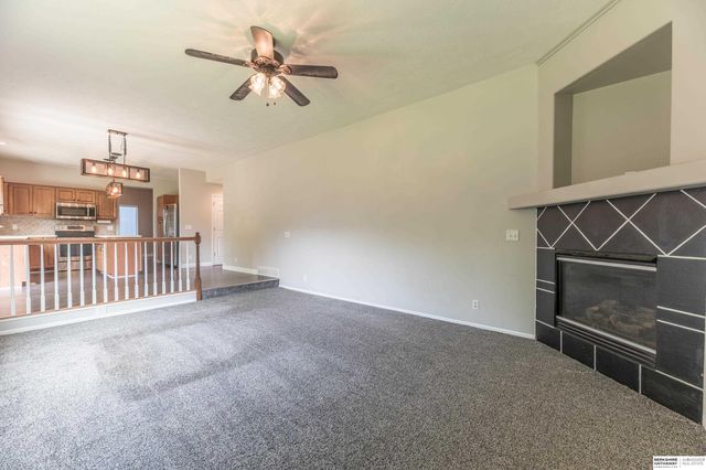 15075 Fowler Avenue, Omaha, NE 68116