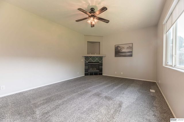 15075 Fowler Avenue, Omaha, NE 68116