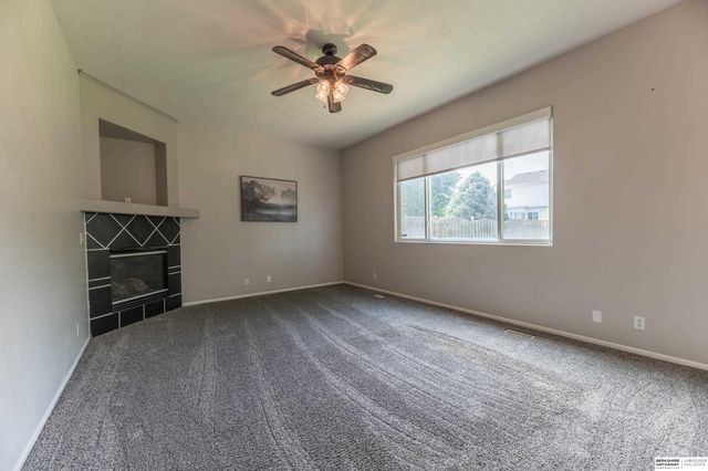 15075 Fowler Avenue, Omaha, NE 68116