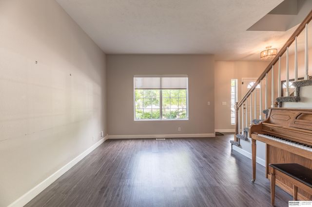 15075 Fowler Avenue, Omaha, NE 68116