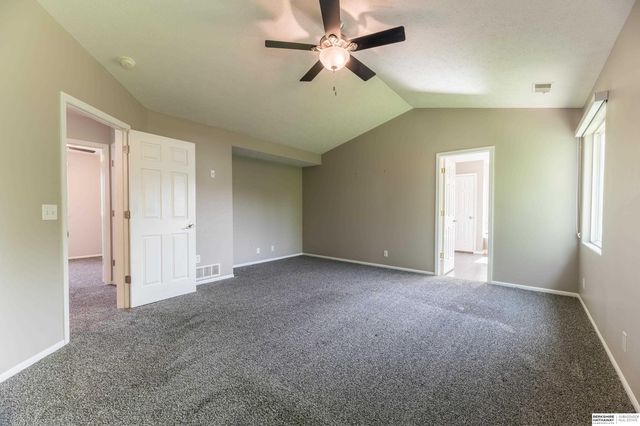 15075 Fowler Avenue, Omaha, NE 68116