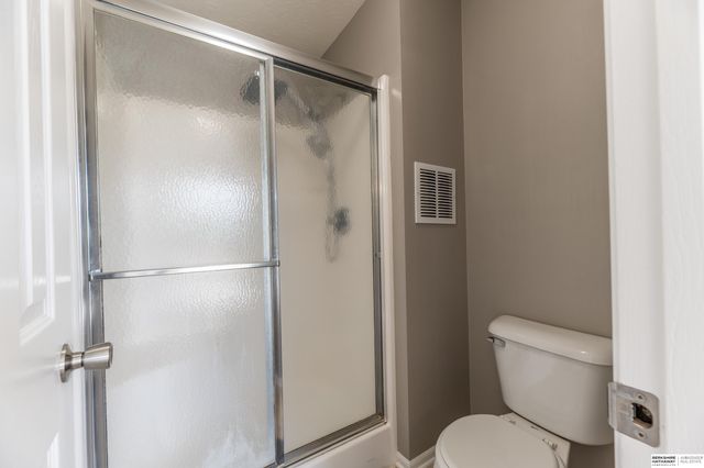 15075 Fowler Avenue, Omaha, NE 68116