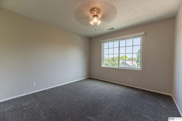 15075 Fowler Avenue, Omaha, NE 68116