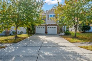 9911 Dominion Crest Drive, Charlotte, NC 28269