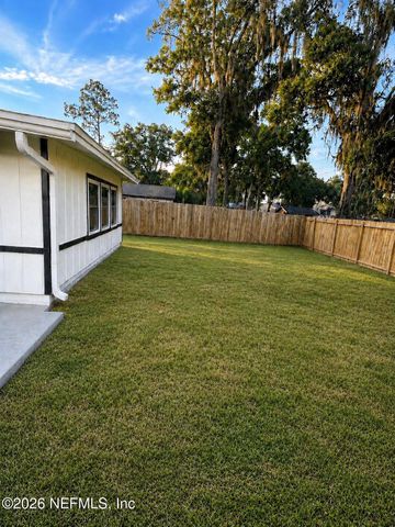 1805 PLEASANT POINT Lane, Jacksonville, FL 32225