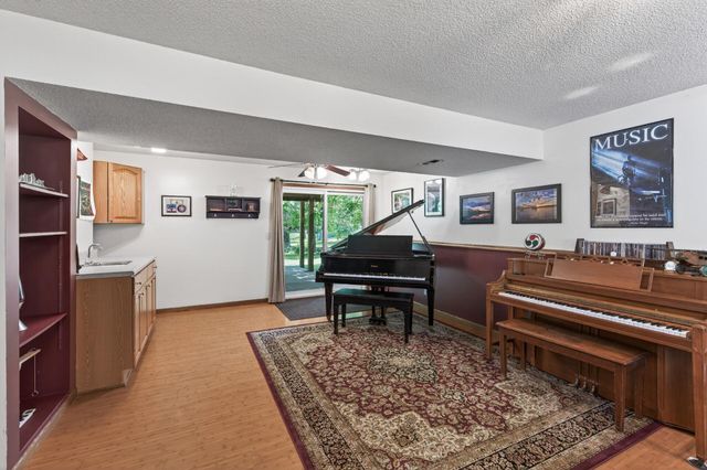 5970 Pheasant Drive, Shoreview, MN 55126