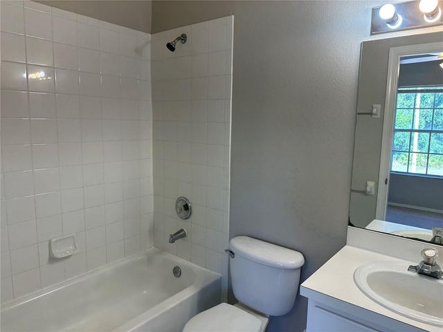 1239 KENNEWICK COURT, Wesley Chapel, FL 33543