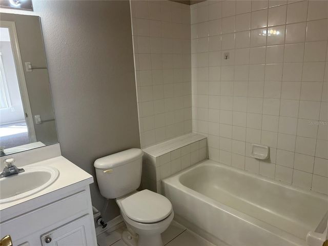 1239 KENNEWICK COURT, Wesley Chapel, FL 33543